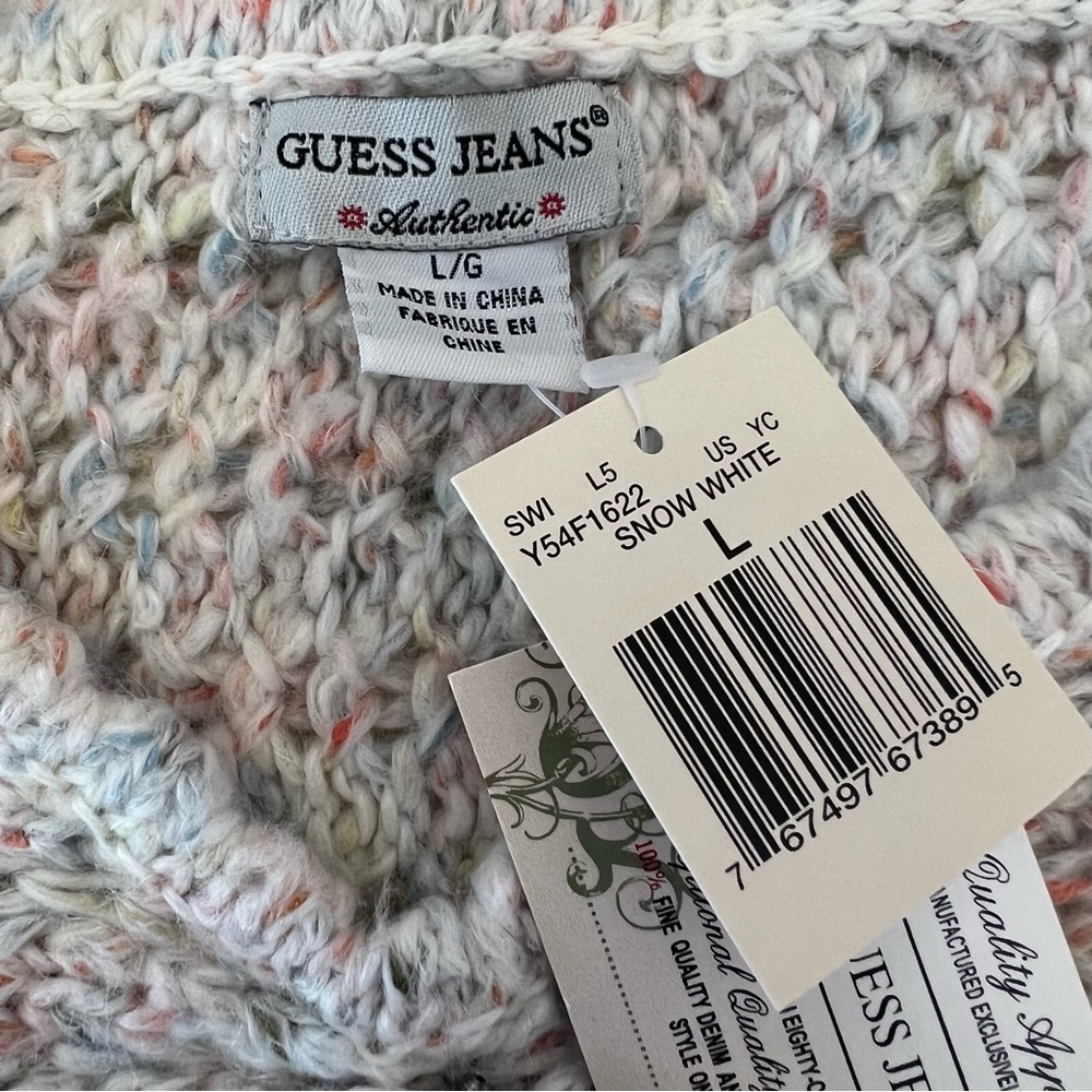 Guess Pastel Sweater Shoulder Cover with Brooch New With Tags B19/5 - Picture 6 of 10